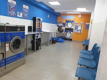 Bugaderia Autoservei Lavaxpres