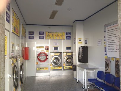 Dr. Esquerdo 41 Laundry