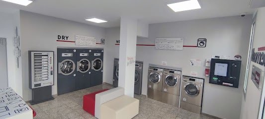 Lavandería Autoservicio Bloomest Hospitalet-Collblanc