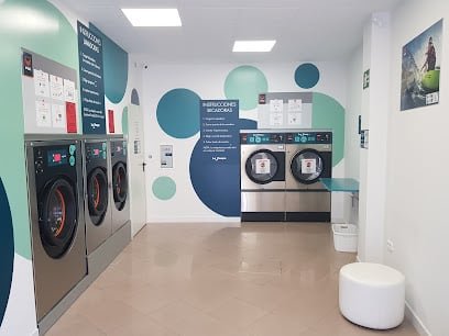 Lavandería Autoservicio La Pompa Azul