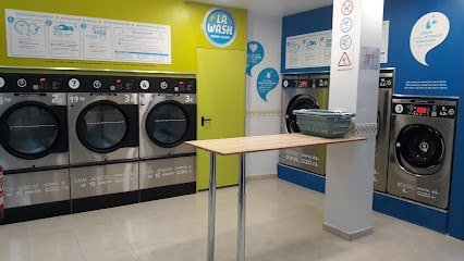 Lavanderia Autoservicio - La Wash El Vendrell - Muralla
