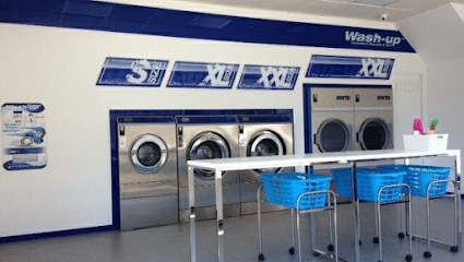 Lavanderia Autoservicio Wash-Up Cee