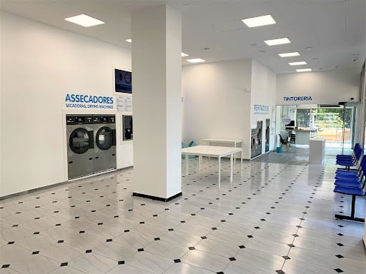 Serviplanxa - Lavandería Autoservicio Y Tintorería